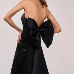 Milla Fancy Shimmering Maxi Dress With The High Slit And Bow Trail