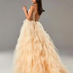 Milla COLLECTIONS Dreamy Heart-shaped Neckline Maxi Dress