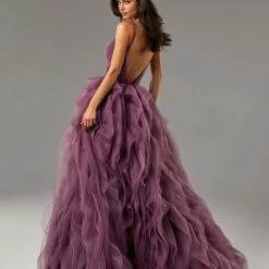 Milla COLLECTIONS Dreamy Heart-shaped Neckline Maxi Dress