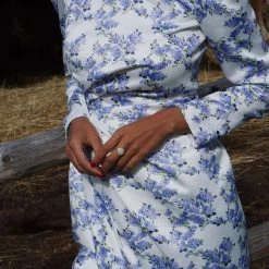 Milla COLLECTIONS Elegant Long-sleeved Floral Midi Dress 12 Milla COLLECTIONS Elegant Long-sleeved Floral Midi Dress