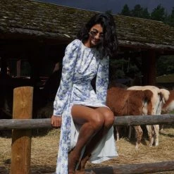 Milla COLLECTIONS Elegant Long-sleeved Floral Midi Dress 15 Milla COLLECTIONS Elegant Long-sleeved Floral Midi Dress