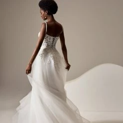 MillaNova LIPA 8 MillaNova LIPA